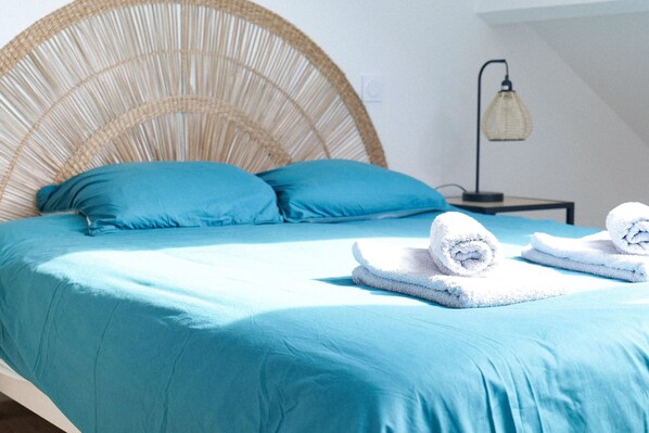 2 dormitorios, tabla de planchar con plancha, wifi gratis y ropa de cama