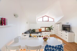 Basic Studio Suite, Mountain View | Living area | Flat-screen TV - Todorka Top Lodge Bansko (Bansko)