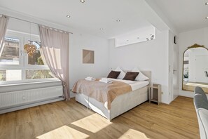 2 Schlafzimmer, schallisolierte Zimmer, Bügeleisen/Bügelbrett, WLAN