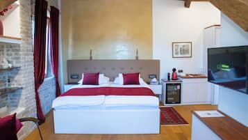 Chambre Double Deluxe, vue mer | Literie de qualité supérieure, matelas mémoire de forme