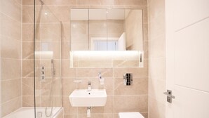 Unclassified image, 3 of 8, button - Two-bedroom Near Cliveden House by Belvilla (Slough)