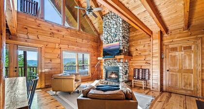 Stunning 7BD Lodge w/ Hot Tubs + MNTN VIEWS!