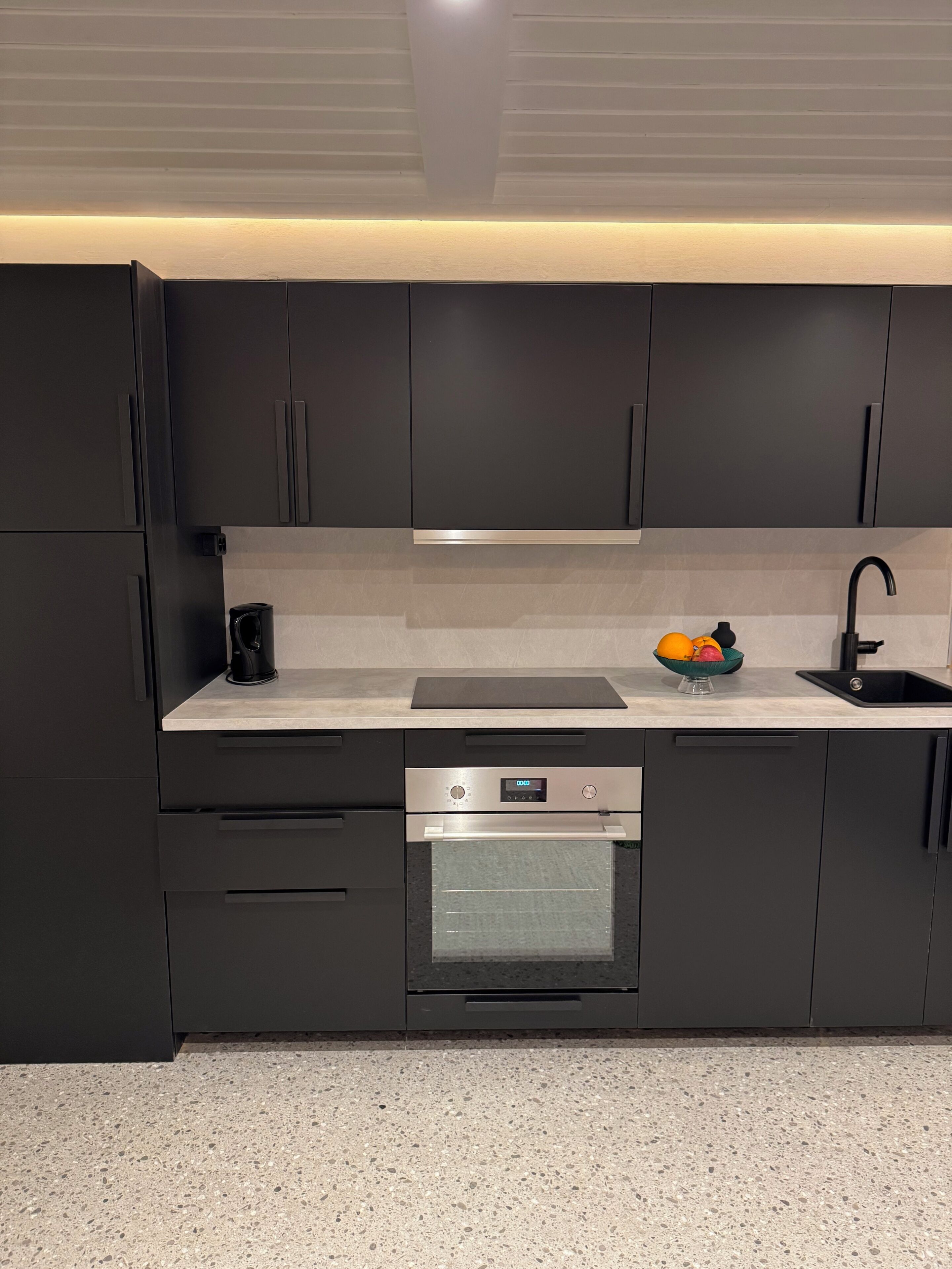 Familjelägenhet | Eget kök | Stort kylskåp, mikrovågsugn, ugn och spishäll