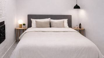 Familjelägenhet | Skrivbord, mörkläggningsgardiner, gratis wi-fi och sängkläder