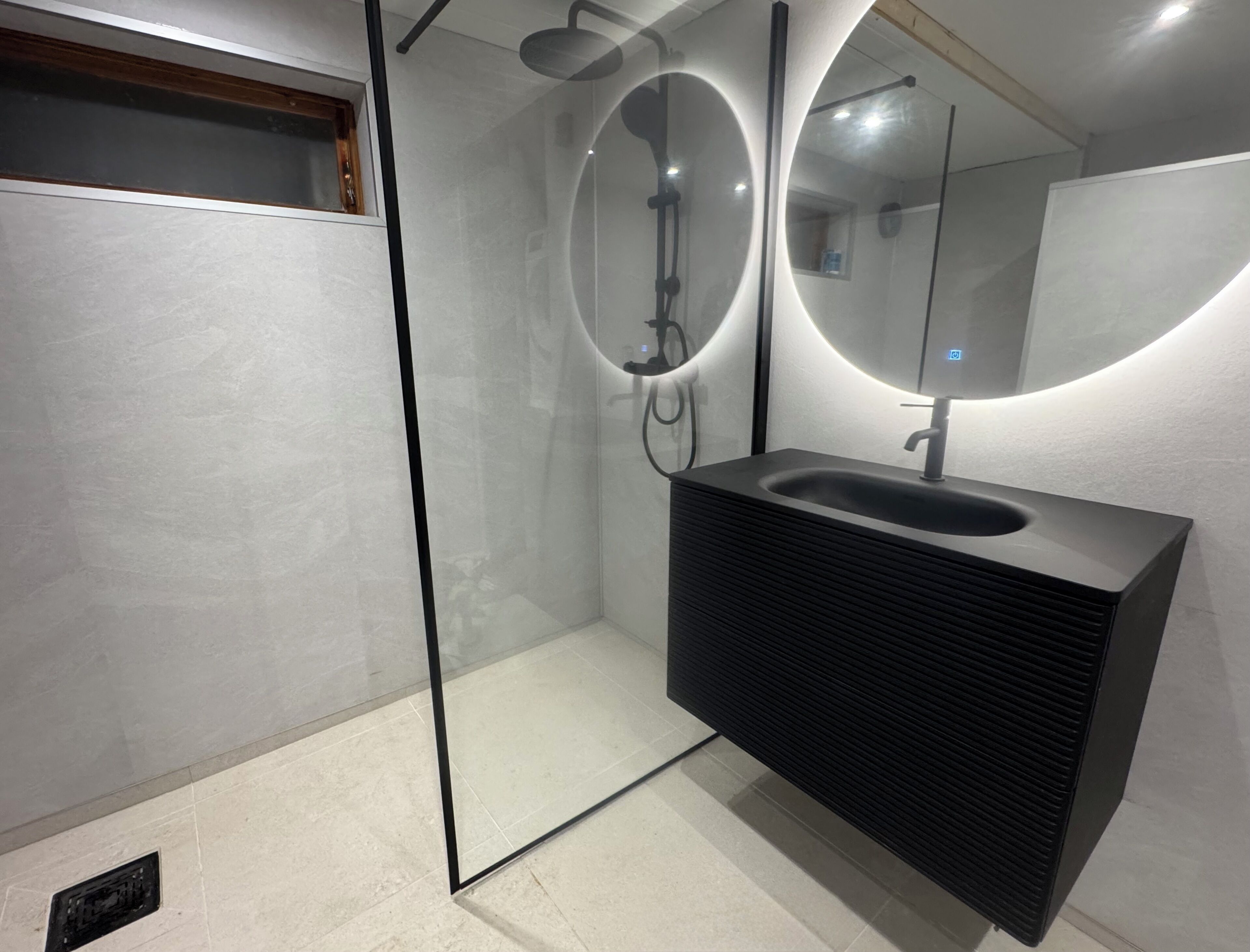 Family Apartment | Bathroom