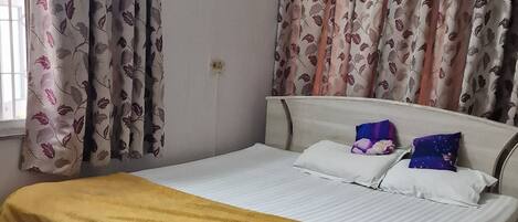 1 chambre, Wi-Fi, draps fournis