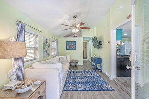 TV, offices - 1654 Ocean Lakes Pet Friendly Golf Cart⛱️🏝️🩱🌊👙☀️🐚 (Myrtle Beach)