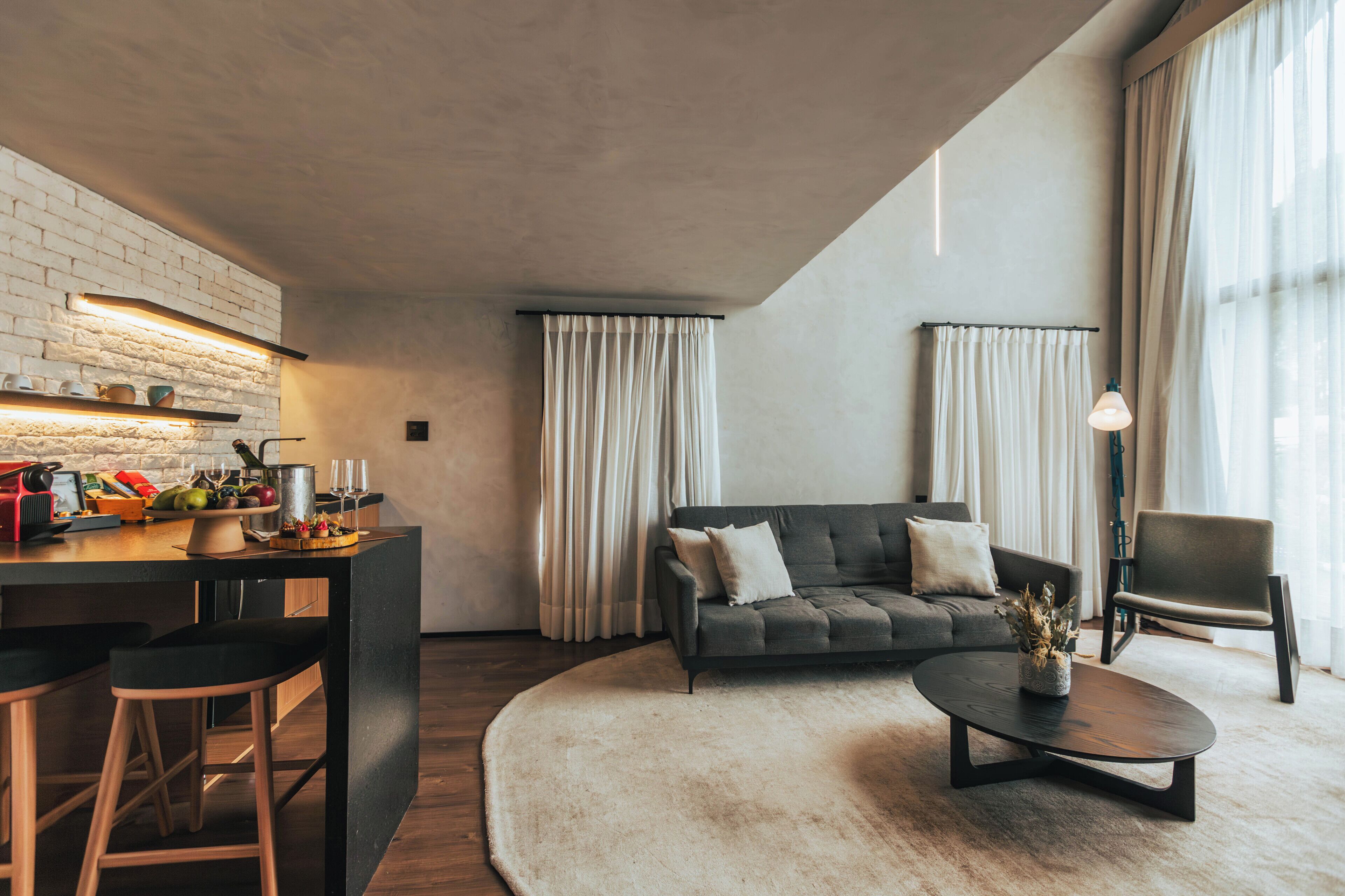 Maisonette | Wohnbereich | 50-Zoll-Smart-TV mit Digitalempfang