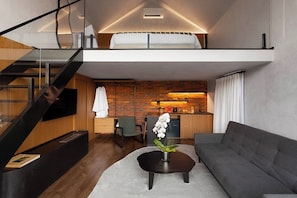 Pillow-top beds, in-room safe, free WiFi, bed sheets