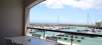 The Boardwalk holiday apartment #3 amazing views of the marina from your balcony