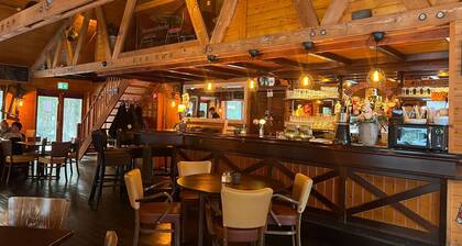 Child-friendly holiday home near a pool and playground in the forests of Veluwe