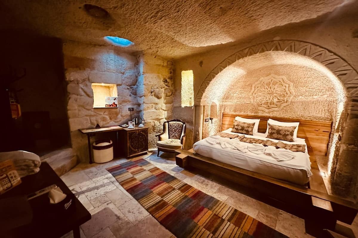 Traditional Double Room | Egyptian cotton sheets, premium bedding, minibar, individually decorated