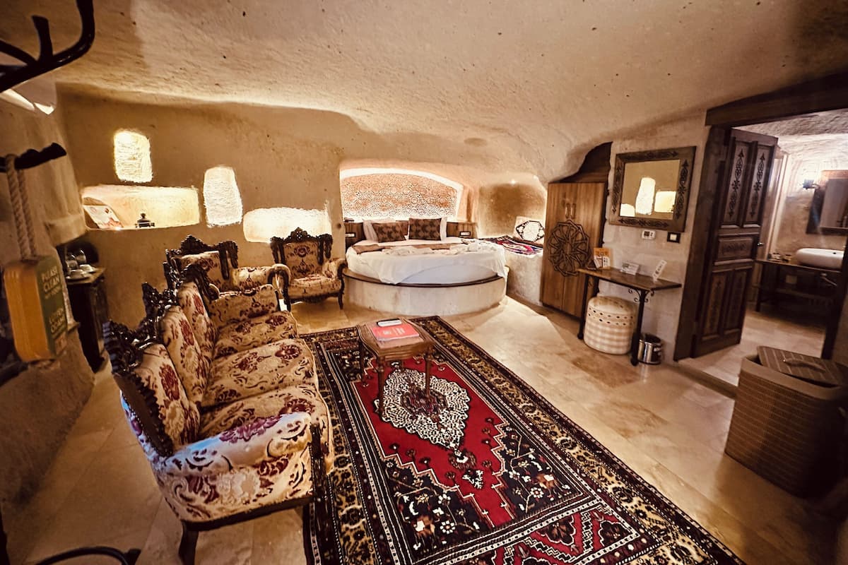 Superior Double Room, 1 King Bed | Egyptian cotton sheets, premium bedding, minibar, individually decorated