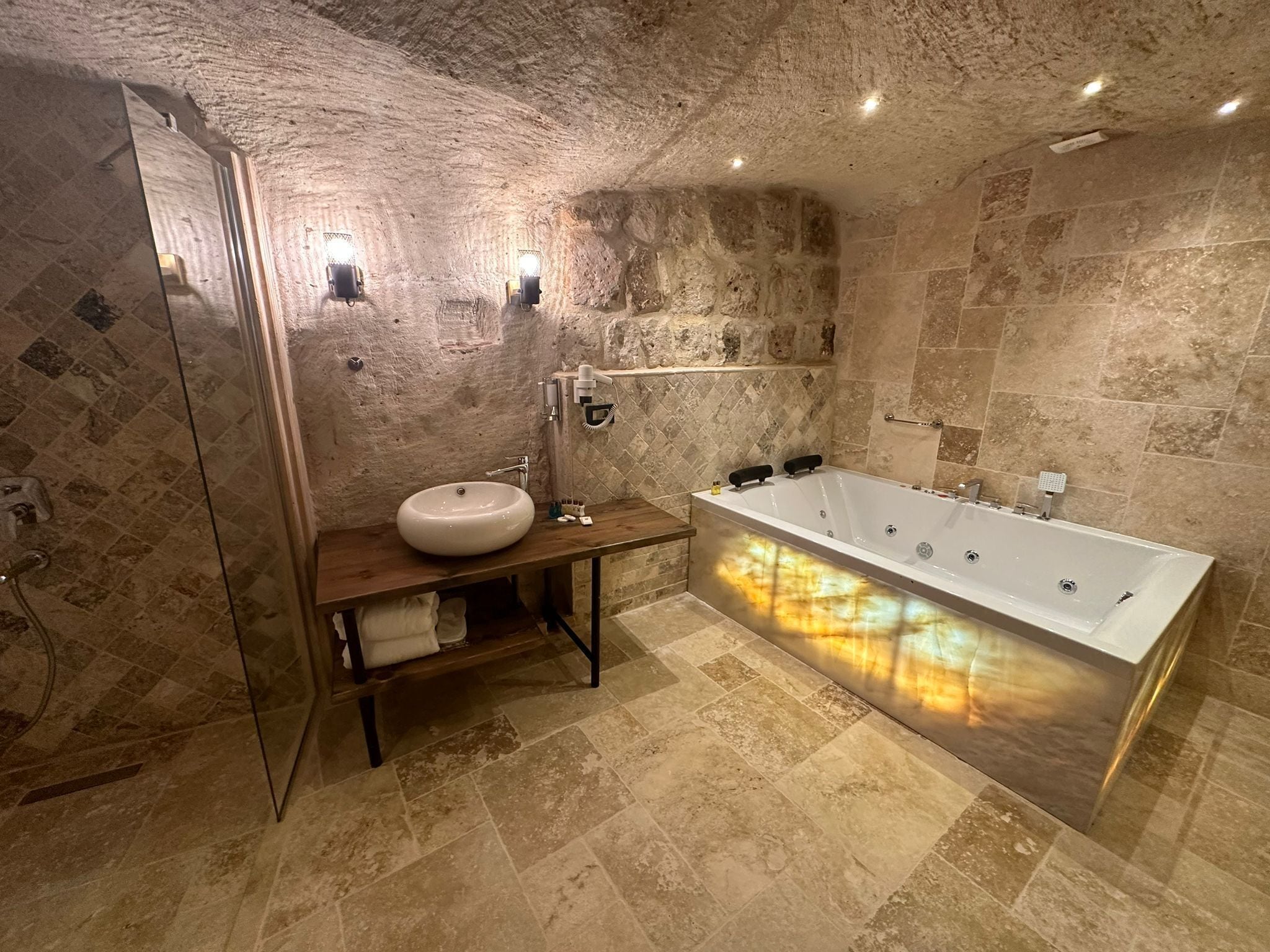 Photo - Hira Cave Hotel