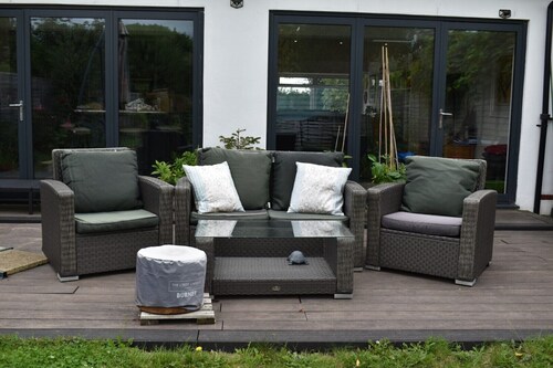 Goodwood Events House with Parking & Garden