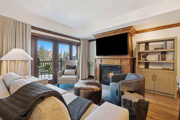 TV, fireplace - The Aspen Mountain Residences 48BC - 2 Bedroom Residence (Aspen)