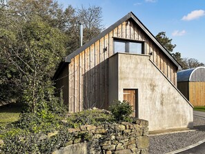 Exterior - The Apartment - UK47181 (Tanygroes, near Llangrannog)