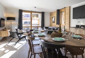 Dining - Wifi, fitness, sauna, hammam, terrace, balcony, parking, tv, ski locker, 53-68m², Les 2 Alpes (Les Deux Alpes)