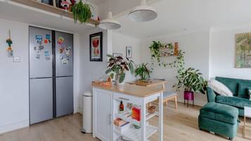 Basic Apartment | Private kitchen