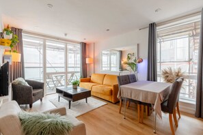 基本公寓 | 客廳 | 電視