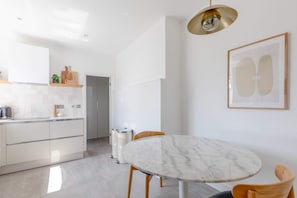 Basic Apartment | Dining - Sleek Scandi-inspired 2BD Flat, Fulham (London)