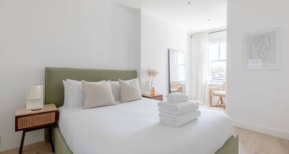 Sleek Scandi-inspired 2BD Flat, Fulham