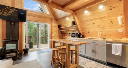 Gorgeous Tree House - ON TRAIL