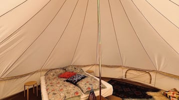 Comfort Tent | Living area