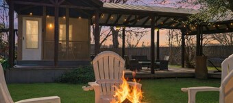 Spring Break • Hot Tub • Fire Pit • Fenced Yard