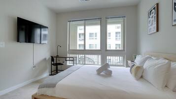 Apartemen Bisnis | 1 kamar tidur, meja kerja, setrika/meja setrika, dan Wi-Fi gratis