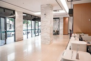 ロビーラウンジ