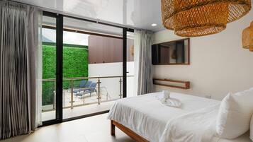 3 bedrooms, in-room safe, desk, iron/ironing board