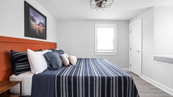 3 bedrooms, iron/ironing board, free WiFi, bed sheets