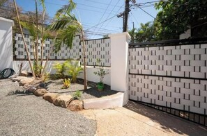Property grounds - Furnished studio in Villareal B

 (Tamarindo)