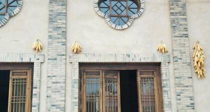 Yichuan Hukou Cuijia Manor Famous House