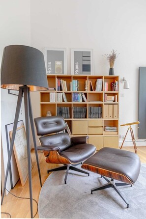 Basic Apartment | Interior
