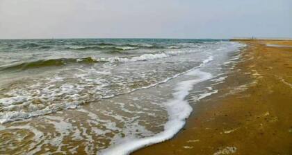 Laoting No.18 Farm House