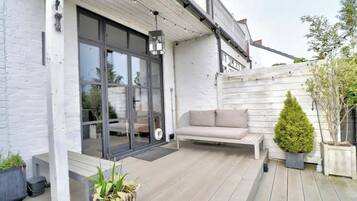 Basic House | Terrace/patio