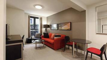 Basic Apartment | Living area | TV