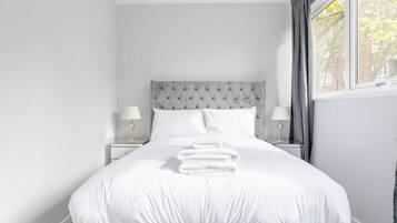 Basic House | 3 bedrooms, iron/ironing board, bed sheets