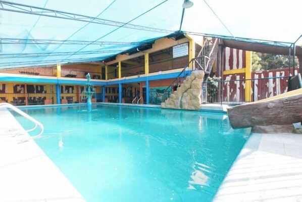 Indoor pool - Alamaris Resort RedPartner (Morong)