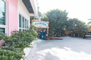 Unclassified image, 5 of 9, button - Alamaris Resort RedPartner (Morong)