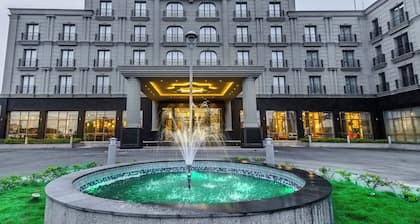 J's Signature Hotel