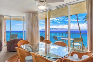Dining - Large Corner Oceanfront condo AC wrap around lanai (Napili-Honokowai)
