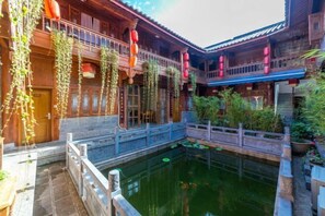 Garden - Mu Shi Yuan Inn (Lijiang)