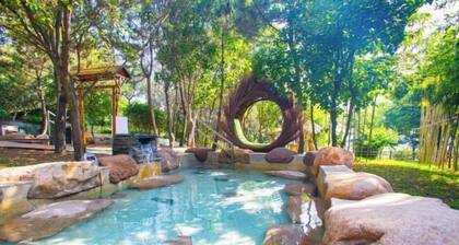 Qingdao Tiantai Mountain le'ai Hot Spring Art Hotel