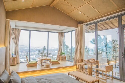 Qingdao Tiantai Mountain le'ai Hot Spring Art Hotel