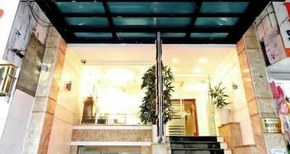 White Palace 2