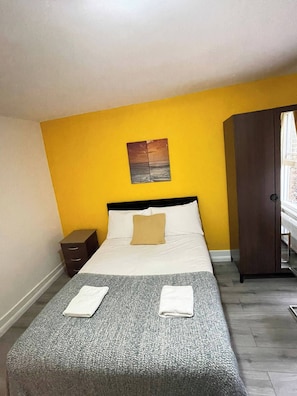 1 chambre, Wi-Fi gratuit, draps fournis