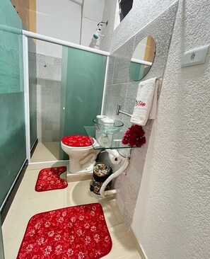 Traditional-Doppelzimmer, Bergblick | Badezimmer